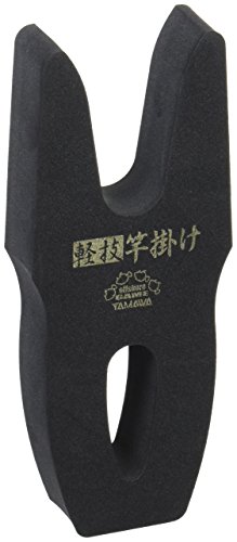-/約160×65×23mm/- パッケージ個数:1 軽技竿掛けサイズ：約160×65×23mm●大変軽く、コンパクトですので携帯性抜群です。竿立て穴にも馴染み良く、くい付くようにしっかり収まり、抜け